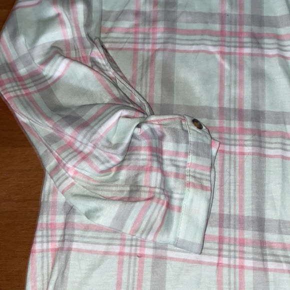 Plaid button-up - Picture 3 of 4